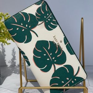 Kate Spade Large Slim Bifold Wallet Darcy Monstera Leaves Cream Green Multi